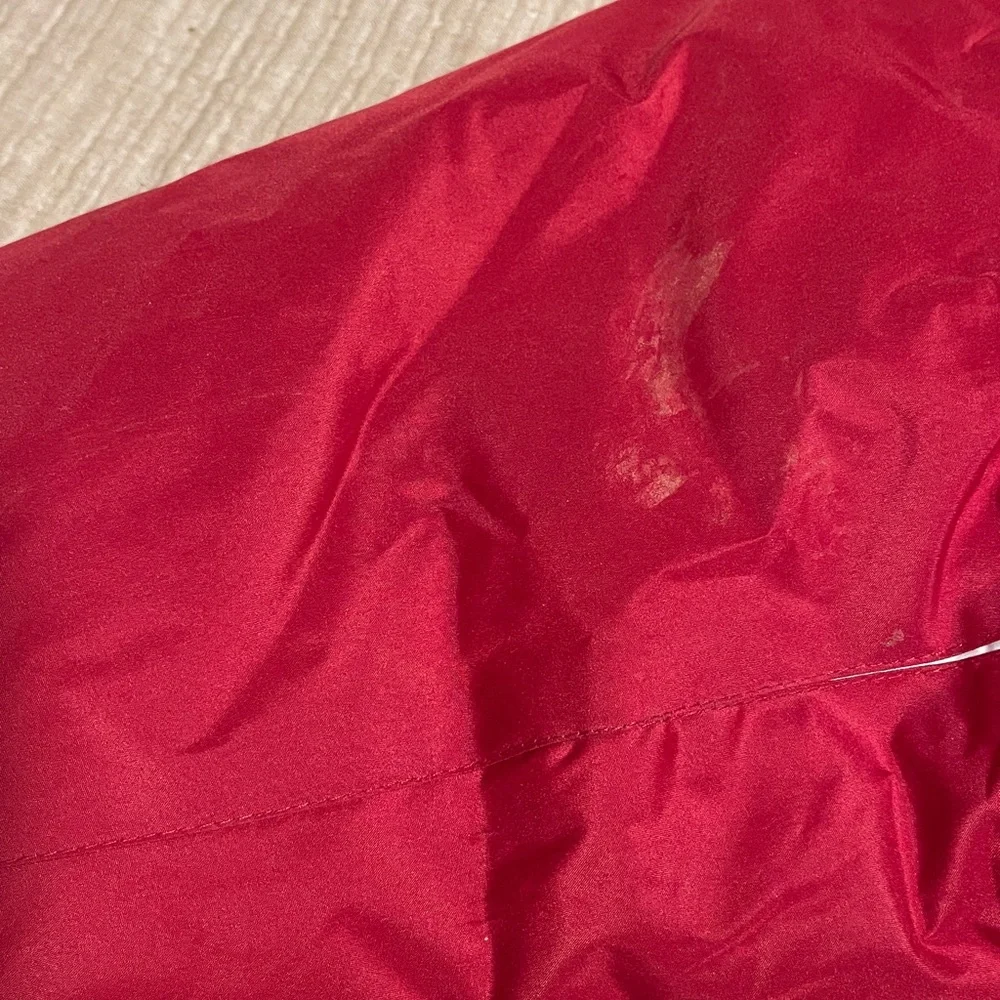 Red Puffer Jacket with double zipper revealing inner shell jacket - Picture 11 of 12
